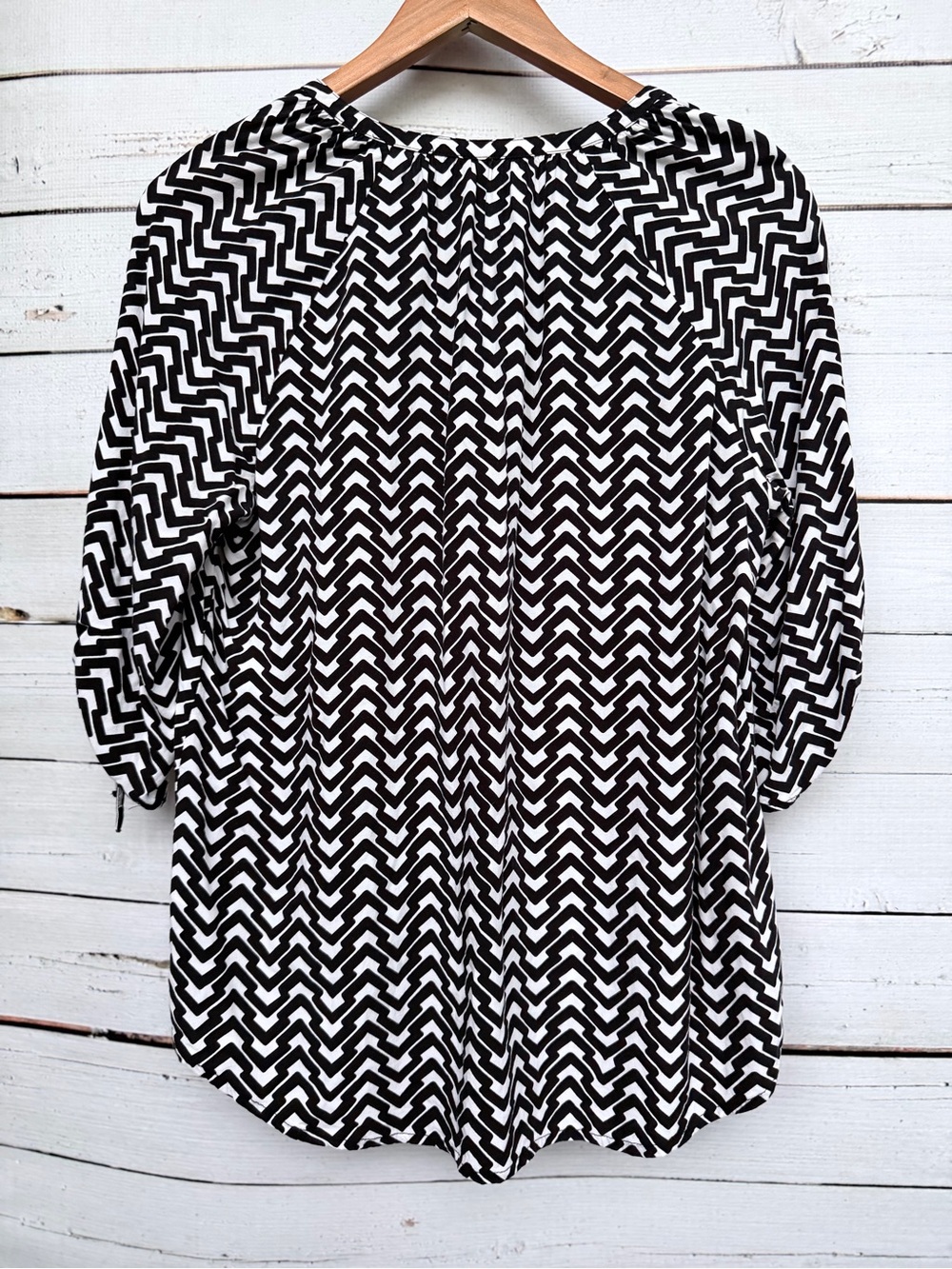 Kaari Blue Black and White Geometric Blouse - Picture 5 of 5